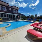 Vakantiehuis 4 With Private Pool In Dalyan Ema